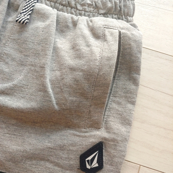 VOLCOM NEW French Terry Hoodie & Shorts Heather Gray - Picture 6 of 14